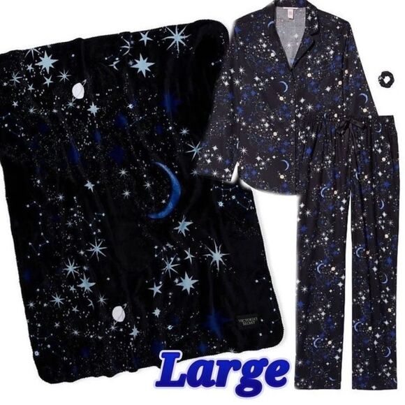 Victoria’s Secret Galaxy Pajama And Blanket Set - Picture 1 of 8